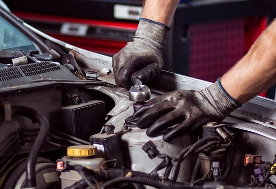 TALLER AUTOMOTRIZ CORONAUTOS MOTORS SAS