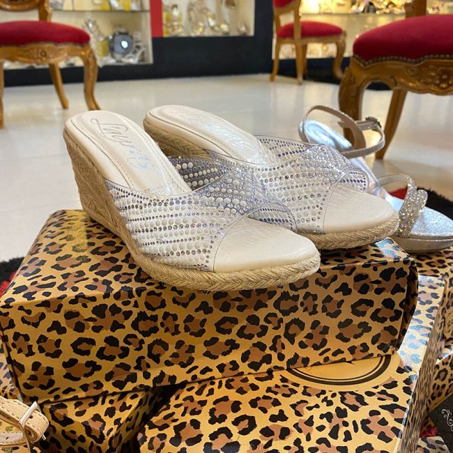 ZAPATOS Y BOLSOS LAURA´S