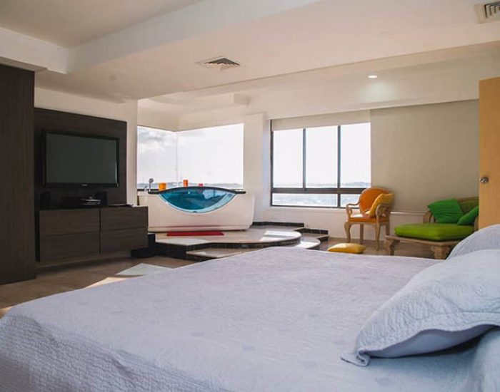 APTOS OCEAN BLUE BEACH HOTEL