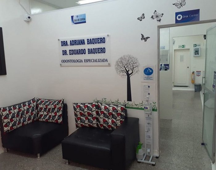 DRA. ADRIANA BAQUERO M. Consultorio Odontógico