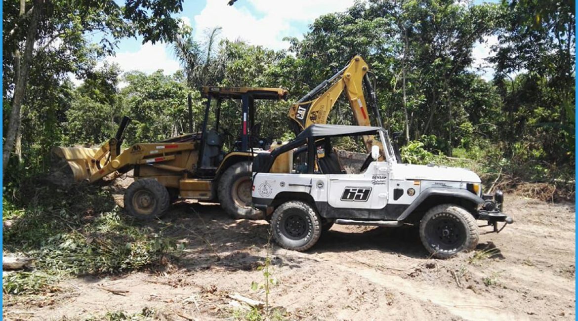 AAA MAQUINARIA & MATERIALES SAS