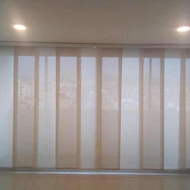 cortinas y persianas casa real