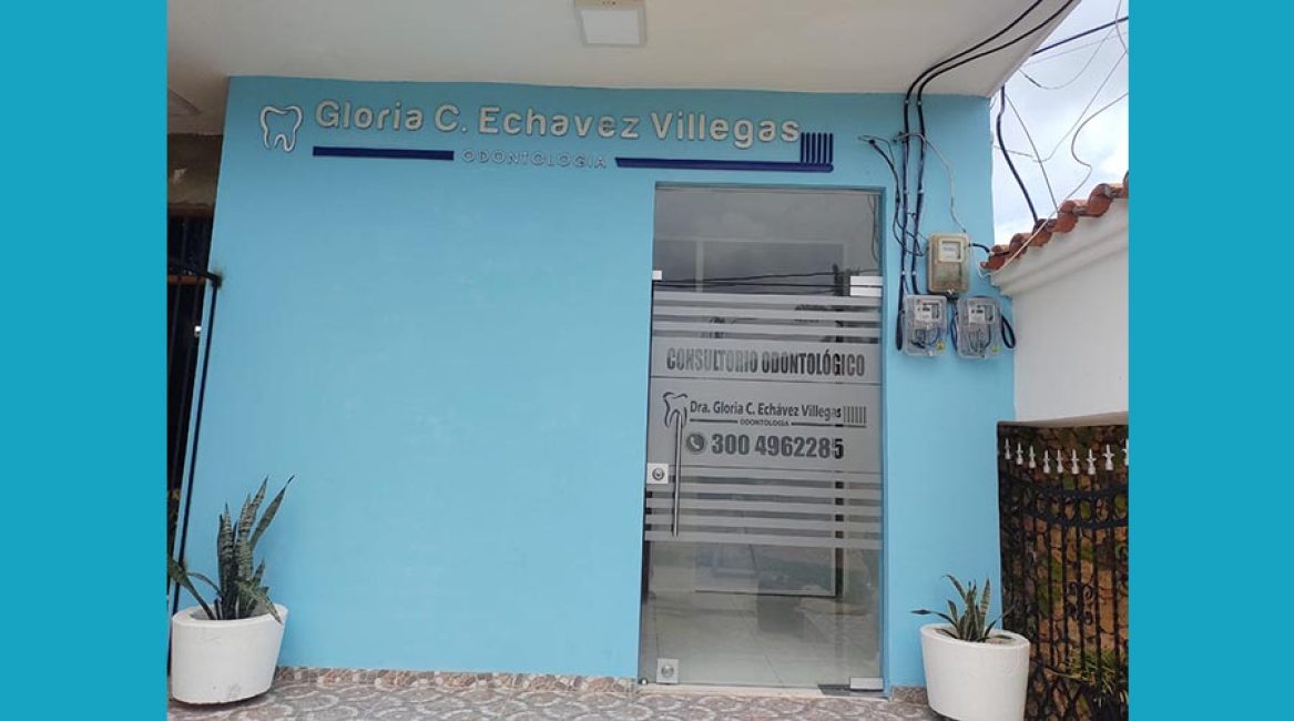 Dra. Gloria Echavez Villegas Odontolgía