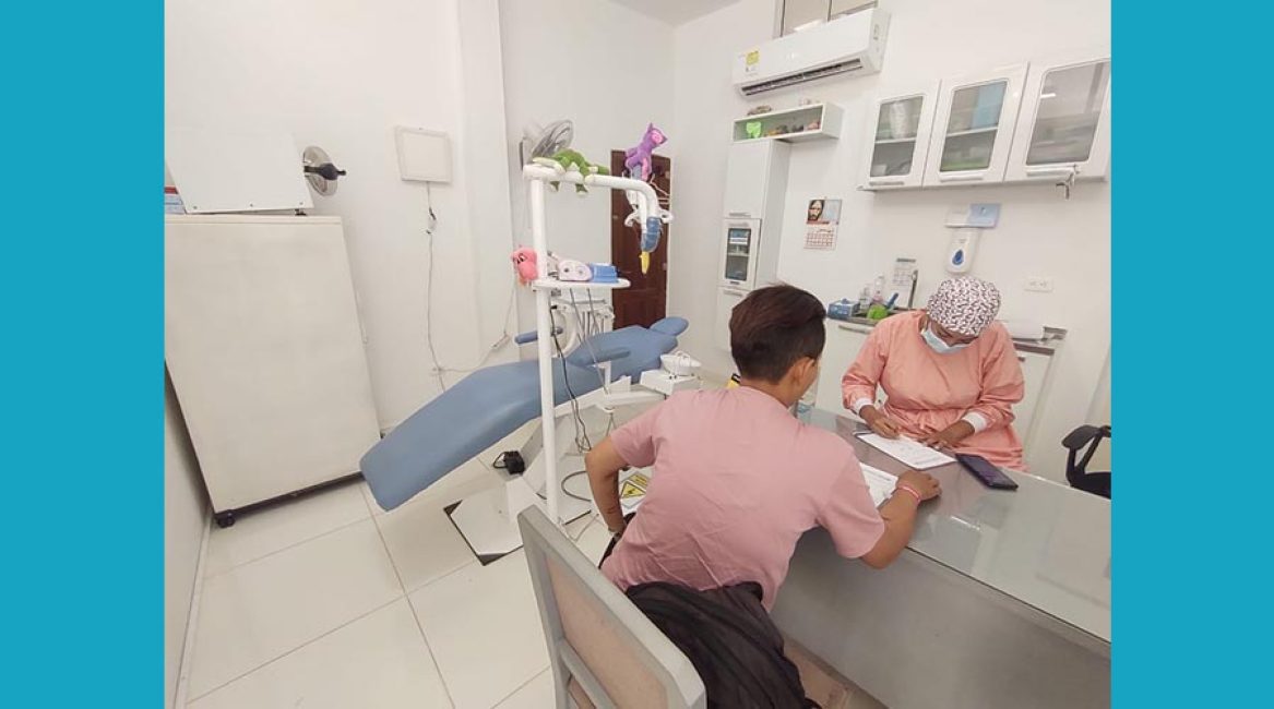 Dra. Gloria Echavez Villegas Odontolgía