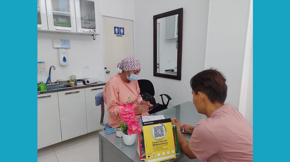 Dra. Gloria Echavez Villegas Odontolgía