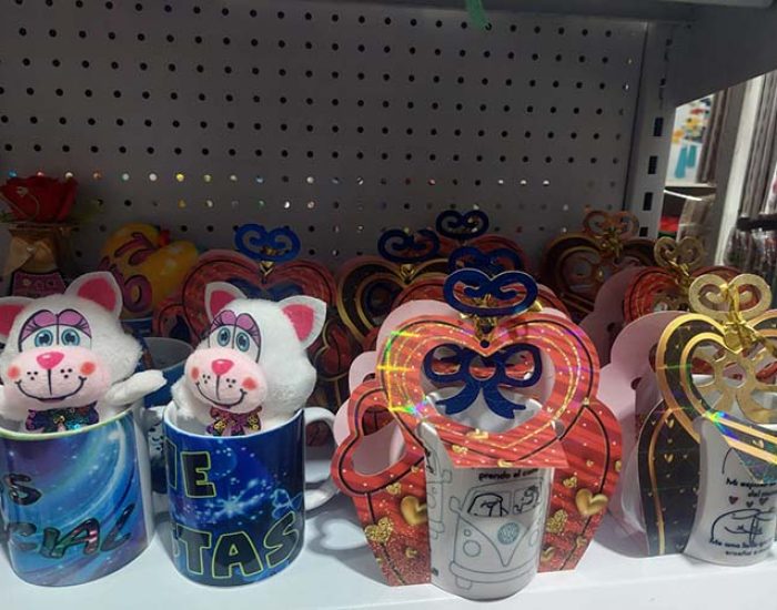 PIÑATERIA Y VARIEDADES LOS ANGELITOS