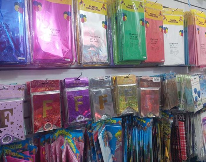PIÑATERIA Y VARIEDADES LOS ANGELITOS