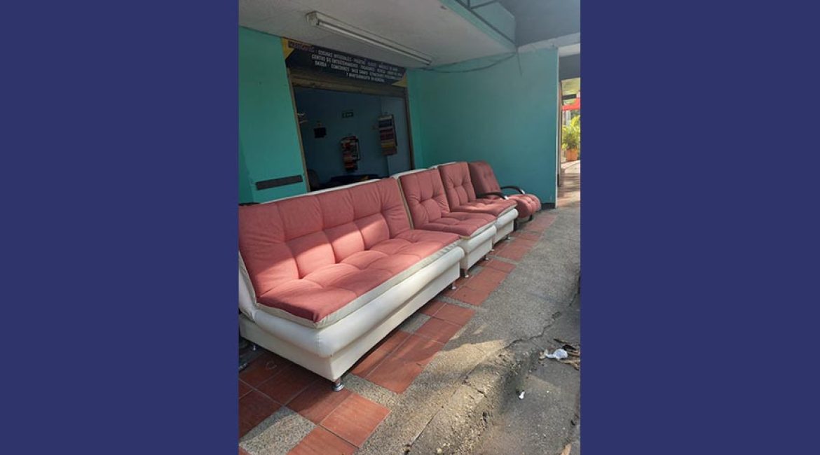 CARPINTERIA TAPICERIA LOS LLOREDA