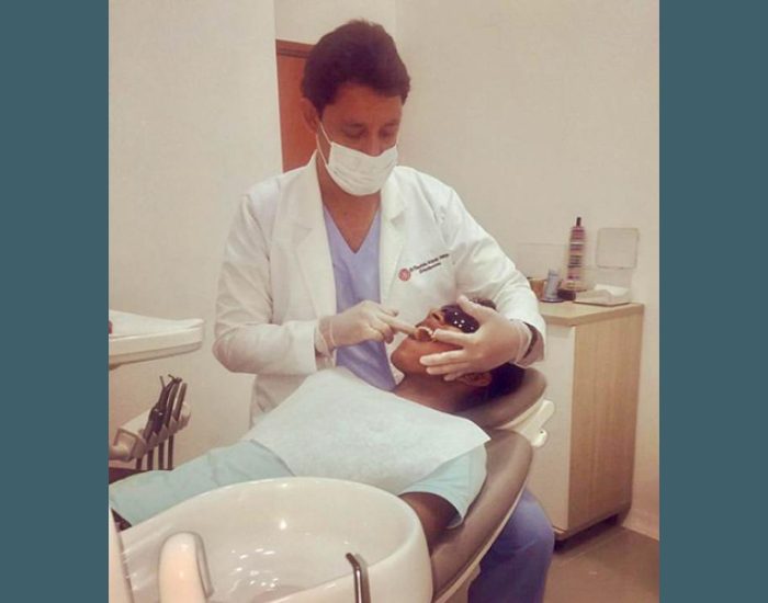 CLINICA DE ORTODONCIA MAURICIO ARQUEZ