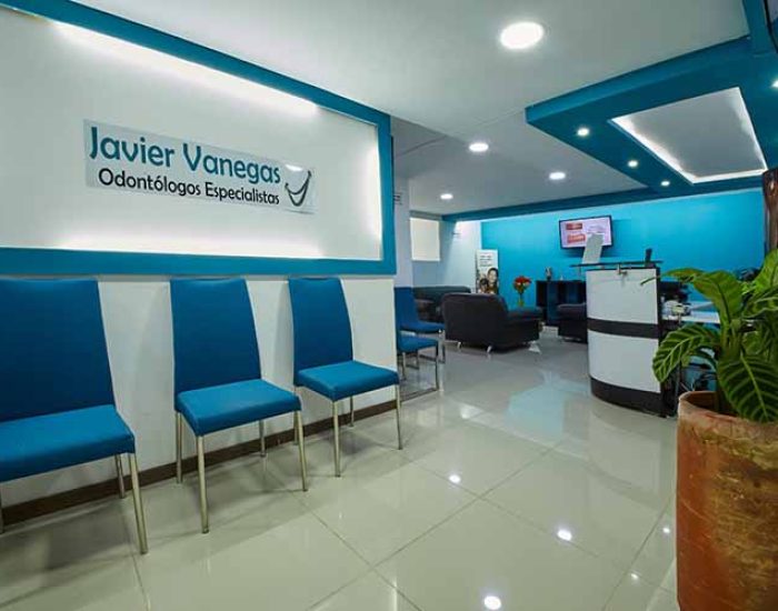 Javier Vanegas Odontólogo
