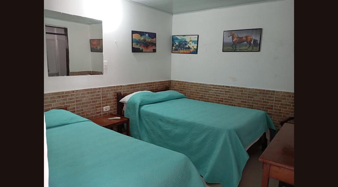 Hotel Hostal Ullumbe