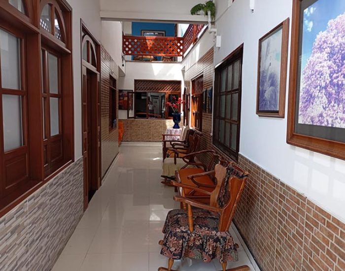 Hotel Hostal Ullumbe