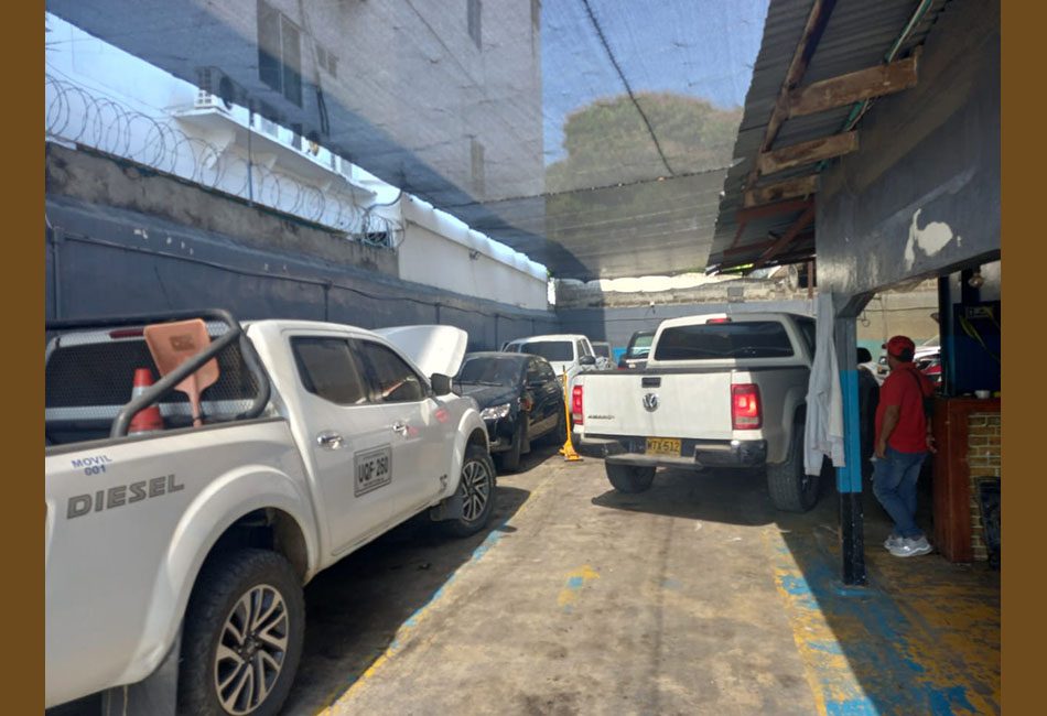 TALLER AUTOMOTRIZ CORONAUTOS MOTORS SAS