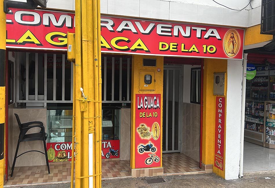 COMPRAVENTA LA GUACA DE LA 10