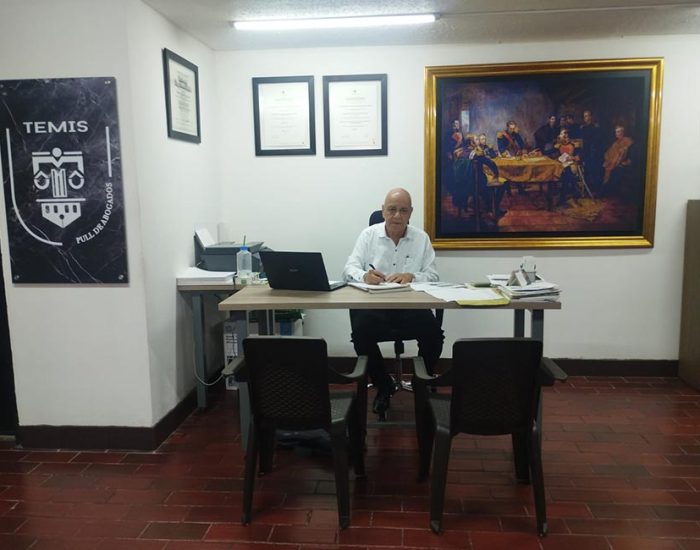 TEMIS PULL DE ABOGADOS