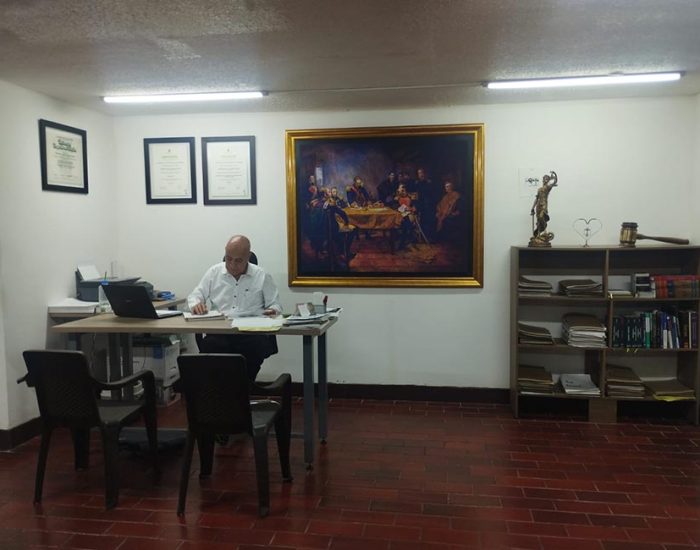 TEMIS PULL DE ABOGADOS