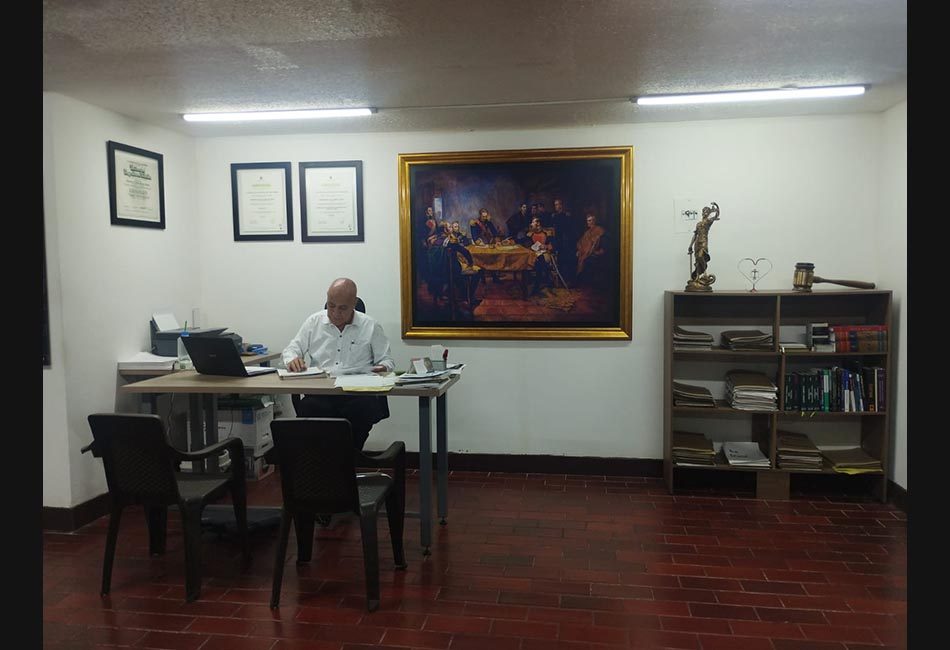 TEMIS PULL DE ABOGADOS