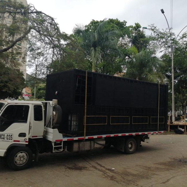 SERVICIO DE GRÚA EN PLANCHÓN CAMABAJA Y GANCHO