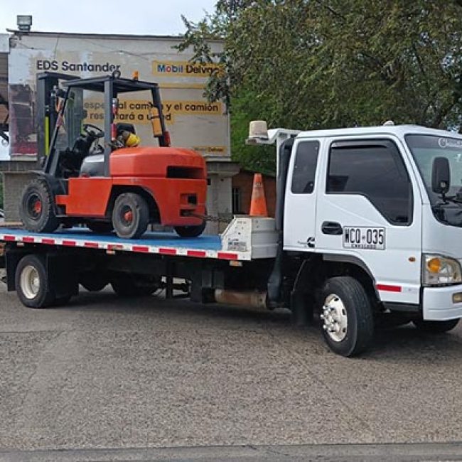 SERVICIO DE GRÚA EN PLANCHÓN CAMABAJA Y GANCHO
