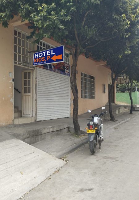 Hotel Ríos, P