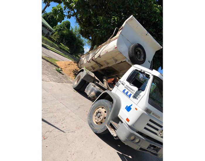AAA MAQUINARIA & MATERIALES SAS