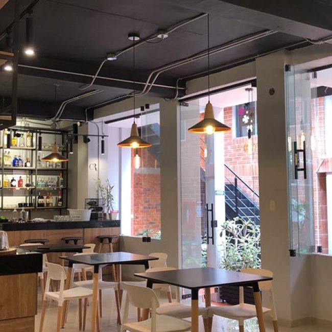 CAFE ROJAS + BAR