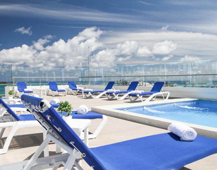 HOTEL AZURE lofts & Pool