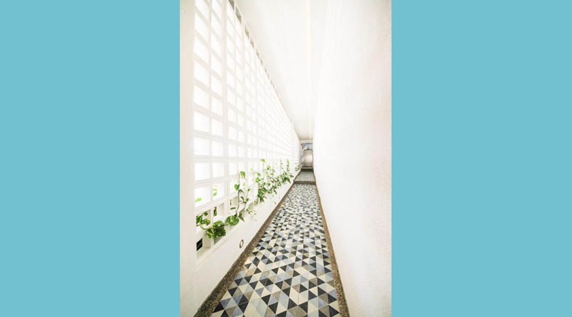 HOTEL AZURE lofts & Pool
