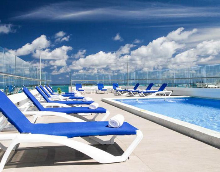 HOTEL AZURE lofts & Pool