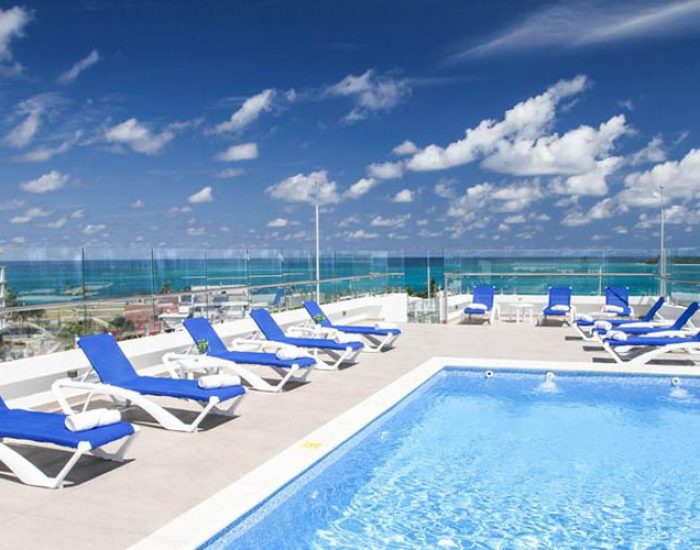 HOTEL AZURE lofts & Pool
