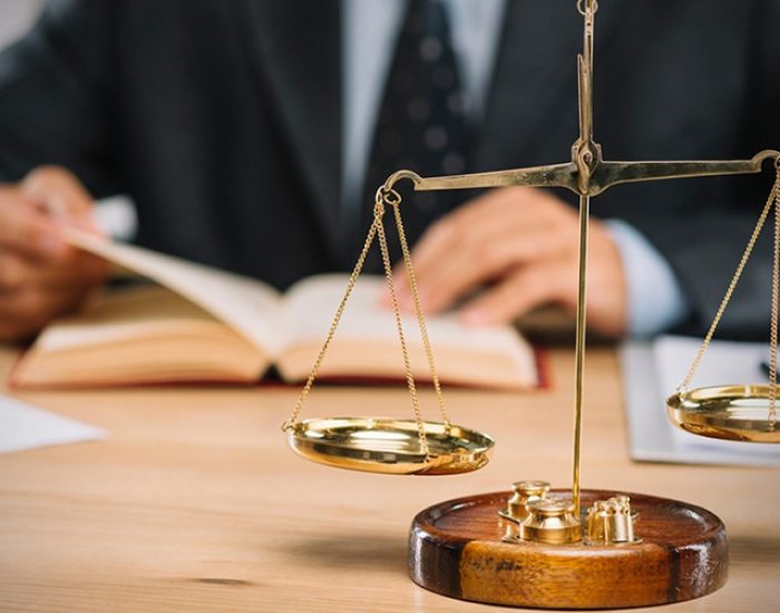 MR ABOGADOS